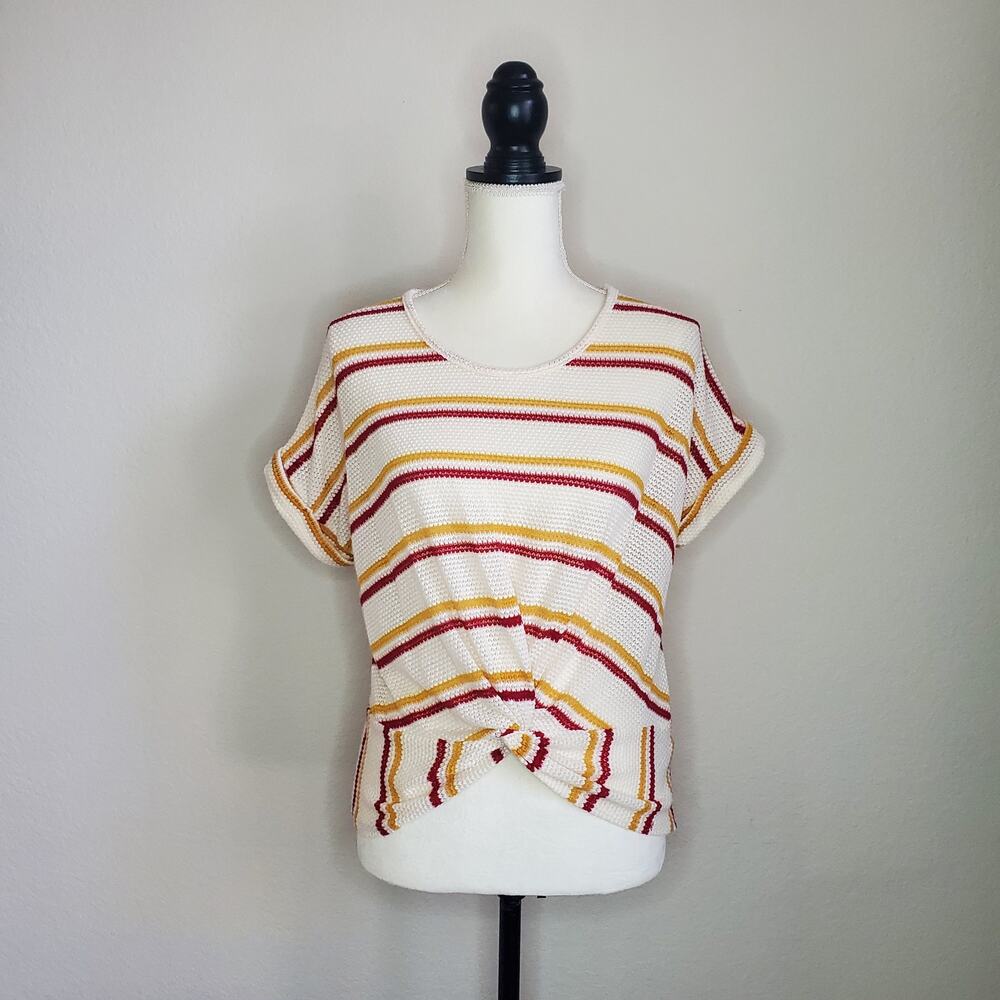Smoke and Mirrors Twist Front Top Small